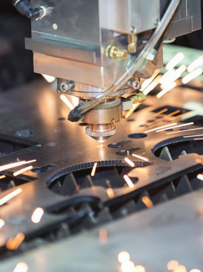A-luxury-shoe-manufacturer-improves-its-time-to-market-by-15%-with-YASH’s-mobility-solution