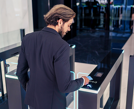 Enhancing IT Resilience and Driving AI-led Cloud Cost Optimization Across Hybrid Infrastructure for a Global Access & Security Solutions Leader